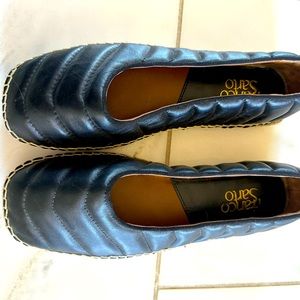 Black leather quilted espadrille shoes